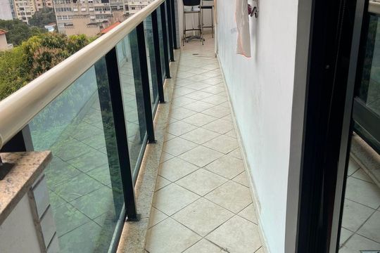 Varanda de apartamento à venda com 1 quarto, 66m² em Copacabana, Rio de Janeiro