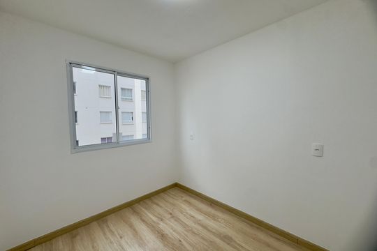 Quarto 2 de apartamento para alugar com 2 quartos, 38m² em Vila das Bandeiras, Guarulhos