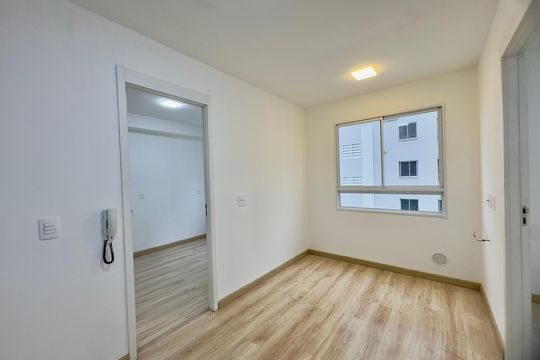 Sala de apartamento para alugar com 2 quartos, 38m² em Vila das Bandeiras, Guarulhos
