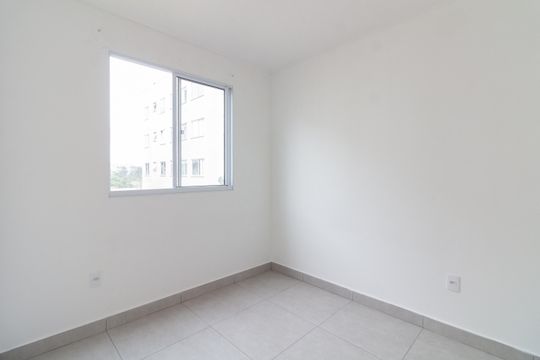 Quarto 2 de apartamento para alugar com 2 quartos, 41m² em Jardim Arpoador, São Paulo