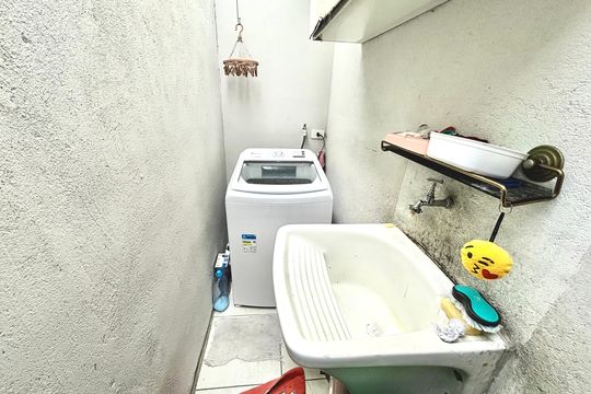 Área de Serviço de casa para alugar com 3 quartos, 120m² em Jardim Lajeado, Ferraz de Vasconcelos