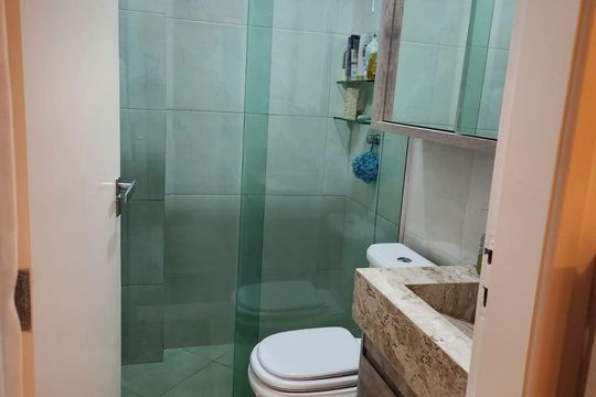 Banheiro de apartamento à venda com 3 quartos, 75m² em Vila Osasco, Osasco