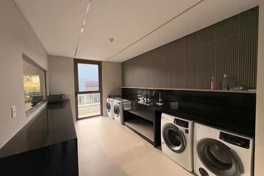 Área externa de kitnet/studio para alugar com 1 quarto, 79m² em Campeche, Florianópolis