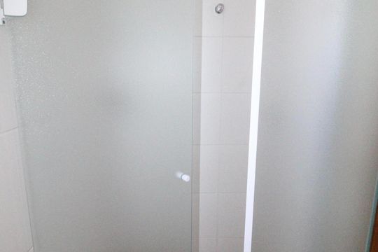 Banheiro da Suíte de apartamento para alugar com 2 quartos, 64m² em Urbanova, São José dos Campos