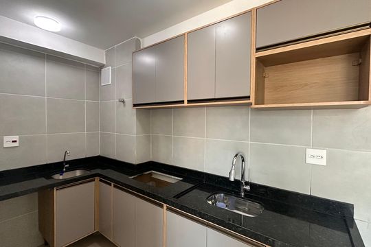 Sala/cozinha de apartamento à venda com 2 quartos, 38m² em Jardim São Luís, São Paulo