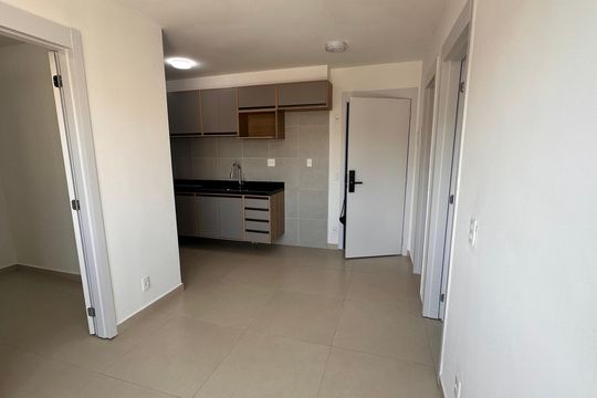 Sala/cozinha de apartamento à venda com 2 quartos, 38m² em Jardim São Luís, São Paulo