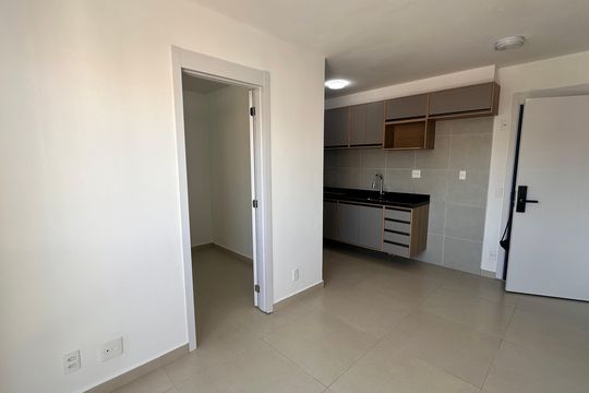 Sala/cozinha de apartamento à venda com 2 quartos, 38m² em Jardim São Luís, São Paulo