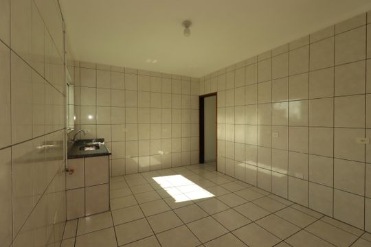 Cozinha de casa para alugar com 2 quartos, 86m² em Jardim Las Vegas, Santo André