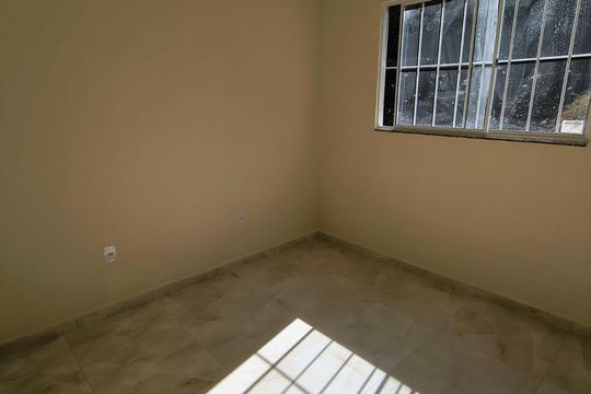 Quarto 2 de apartamento para alugar com 2 quartos, 60m² em Taquara, Rio de Janeiro