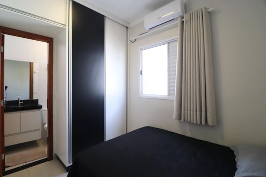 Quarto 2 - Suíte de apartamento para alugar com 2 quartos, 45m² em Santa Mônica, Uberlândia