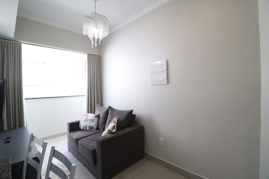 Sala de apartamento para alugar com 2 quartos, 45m² em Santa Mônica, Uberlândia