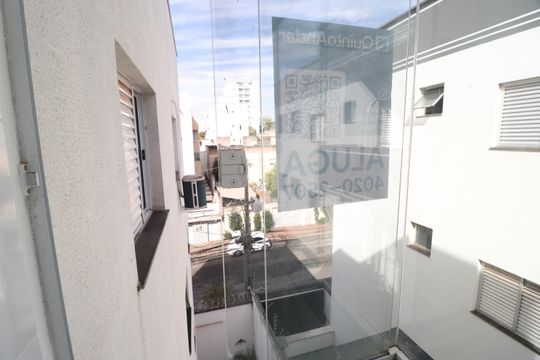 Plaquinha de apartamento para alugar com 2 quartos, 45m² em Santa Mônica, Uberlândia