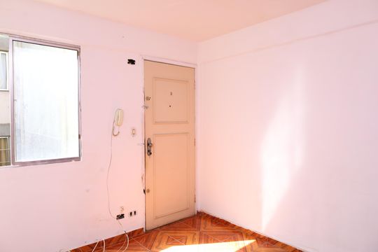 Sala de apartamento à venda com 2 quartos, 52m² em Jardim Marilu, São Paulo