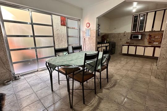 Casa à venda com 3 quartos, 620m² em Chácara Santana, São Paulo