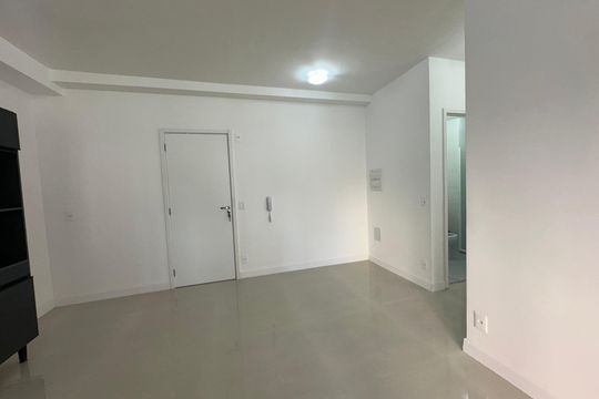 Sala de apartamento para alugar com 2 quartos, 48m² em Vila Engenho Novo, Barueri