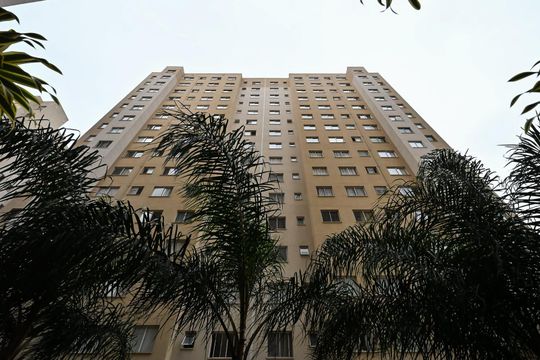 Fachada de apartamento para alugar com 2 quartos, 41m² em Jardim Celeste, São Paulo