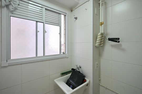 Área de Serviço  de apartamento para alugar com 2 quartos, 41m² em Jardim Celeste, São Paulo