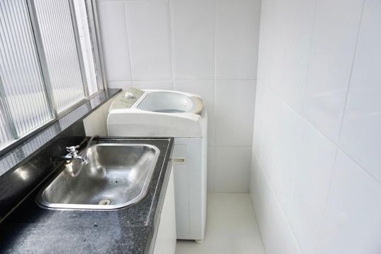 Cozinha e Área de Serviço de apartamento para alugar com 2 quartos, 65m² em Cruzeiro, Belo Horizonte