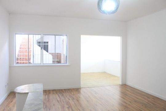 Sala de casa para alugar com 3 quartos, 180m² em Nova Gerti, São Caetano do Sul