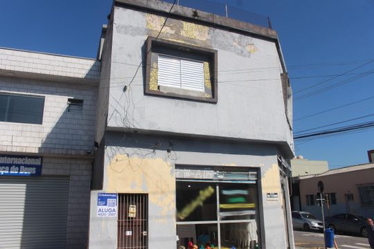 Fachada de casa para alugar com 3 quartos, 180m² em Nova Gerti, São Caetano do Sul