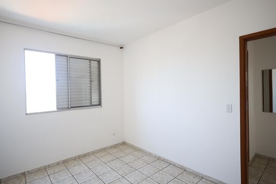 Quarto de apartamento para alugar com 1 quarto, 52m² em Jaguaribe, Osasco