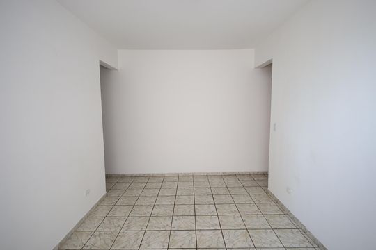 Sala de apartamento para alugar com 1 quarto, 52m² em Jaguaribe, Osasco