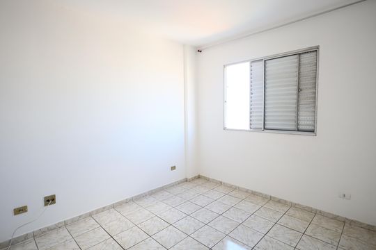 Quarto de apartamento para alugar com 1 quarto, 52m² em Jaguaribe, Osasco