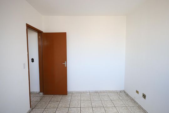 Quarto de apartamento para alugar com 1 quarto, 52m² em Jaguaribe, Osasco