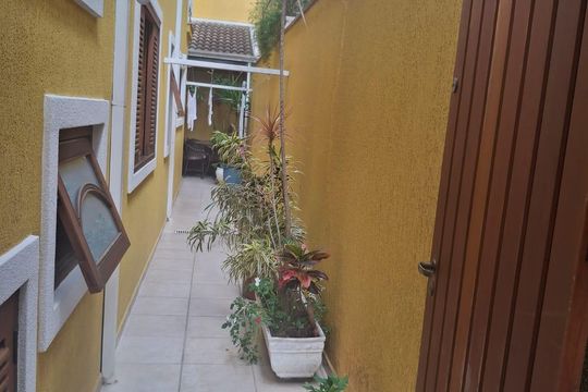 Área externa de casa à venda com 3 quartos, 141m² em Vila Leopoldina, São Paulo