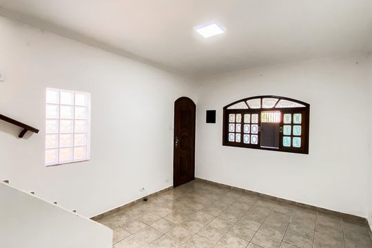 Sala de casa para alugar com 3 quartos, 150m² em Parque Boturussu, São Paulo