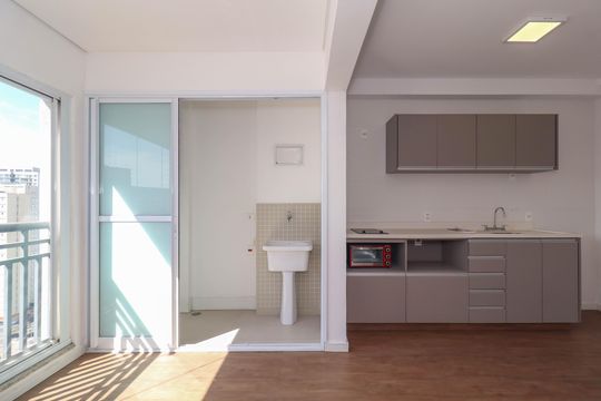 Sala/Cozinha de apartamento para alugar com 1 quarto, 35m² em Sumarezinho, São Paulo