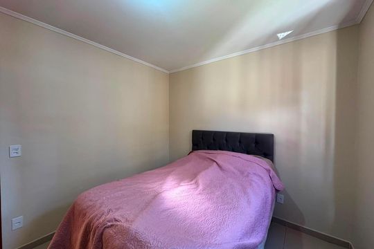 Quarto de apartamento para alugar com 2 quartos, 62m² em Passo d’Areia, Porto Alegre