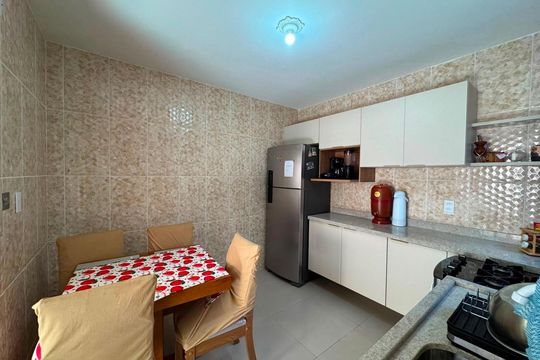 Cozinha de apartamento para alugar com 2 quartos, 62m² em Passo d’Areia, Porto Alegre
