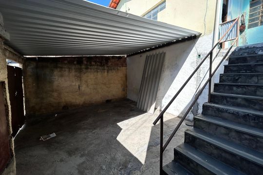 Casa para alugar com 2 quartos, 100m² em Milanez, Contagem