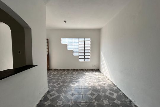Casa para alugar com 2 quartos, 100m² em Milanez, Contagem