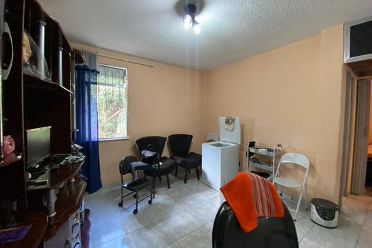 Sala de apartamento à venda com 2 quartos, 50m² em Tomás Coelho, Rio de Janeiro