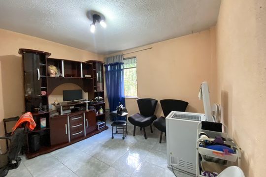 Sala de apartamento à venda com 2 quartos, 50m² em Tomás Coelho, Rio de Janeiro