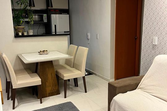 Sala de apartamento à venda com 2 quartos, 40m² em Vila Nova, Porto Alegre