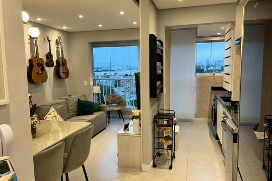 Sala de apartamento à venda com 2 quartos, 42m² em Sítio da Figueira, São Paulo