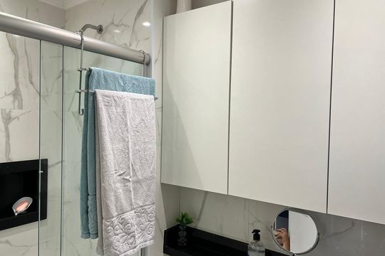 Banheiro de apartamento à venda com 2 quartos, 42m² em Sítio da Figueira, São Paulo