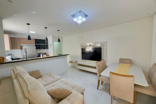 Casa à venda com 5 quartos, 249m² em Vila Nossa Senhora de Fatima, Guarulhos