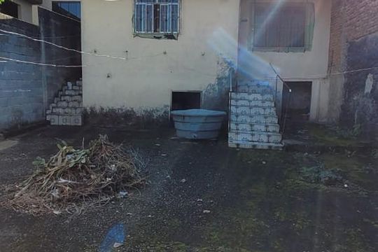Área externa de casa à venda com 2 quartos, 240m² em Vila Camilópolis, Santo André