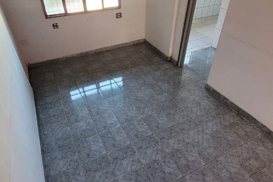 Casa para alugar com 2 quartos, 240m² em Vila Camilópolis, Santo André