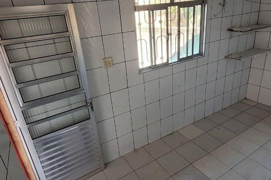Banheiro de casa à venda com 2 quartos, 240m² em Vila Camilópolis, Santo André