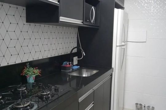 Cozinha de apartamento à venda com 2 quartos, 42m² em Jardim do Lago, São Paulo