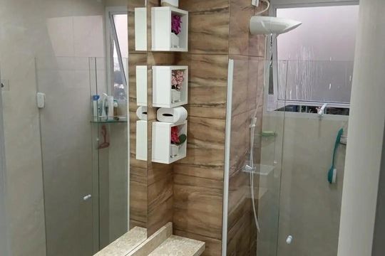 Banheiro de apartamento à venda com 2 quartos, 42m² em Jardim do Lago, São Paulo