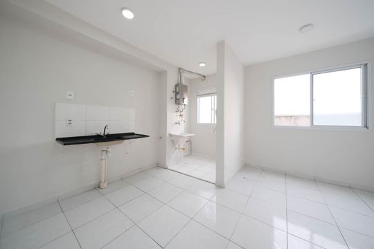 Sala/Cozinha de apartamento para alugar com 1 quarto, 37m² em Vila Ré, São Paulo