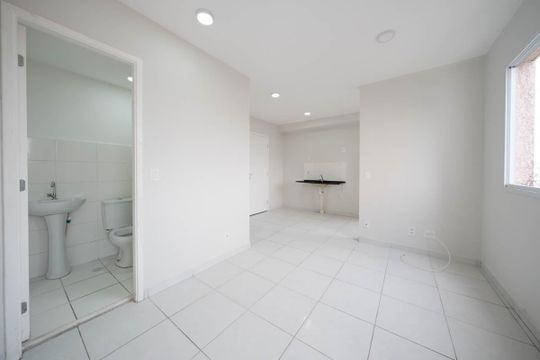 Sala/Cozinha de apartamento para alugar com 1 quarto, 37m² em Vila Ré, São Paulo