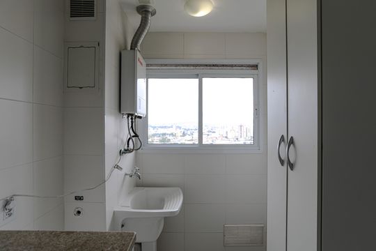 Área de Serviço de apartamento para alugar com 2 quartos, 70m² em Vila Mogilar, Mogi das Cruzes