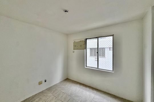 Quarto  de apartamento para alugar com 3 quartos, 81m² em Recreio dos Bandeirantes, Rio de Janeiro